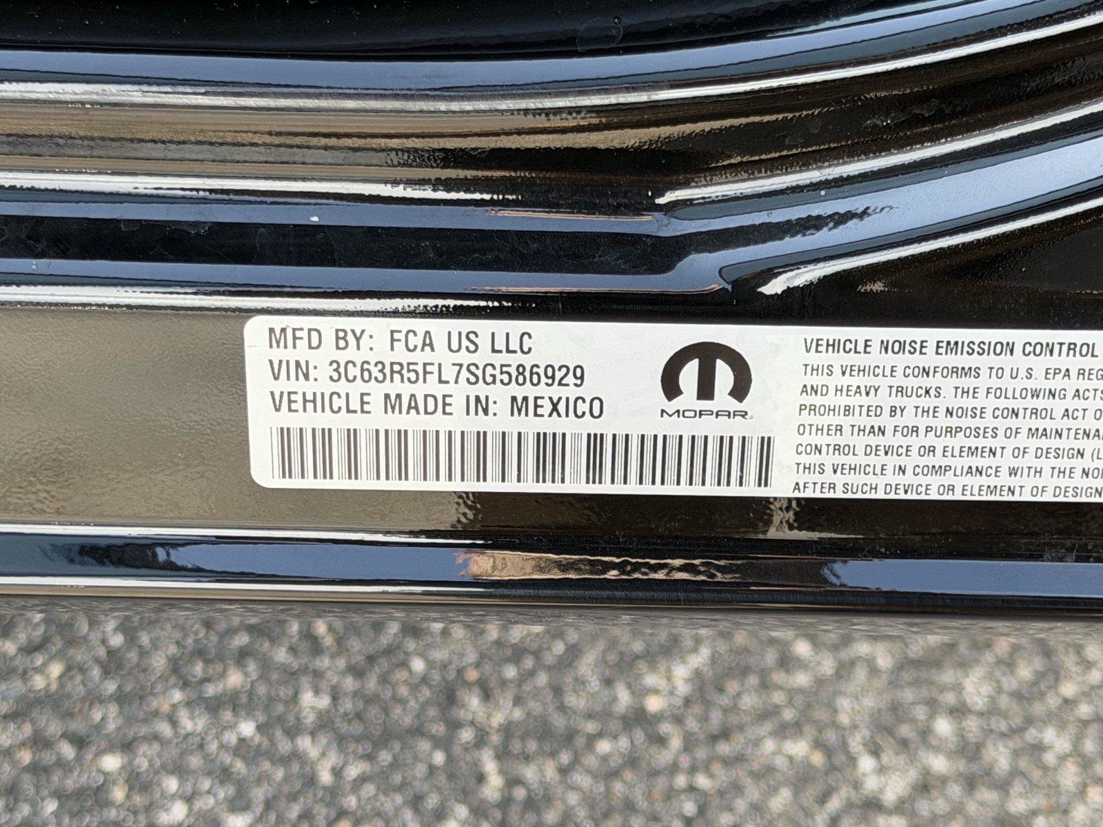 Used 2025 RAM 2500 Laramie AWD/4WD image 30