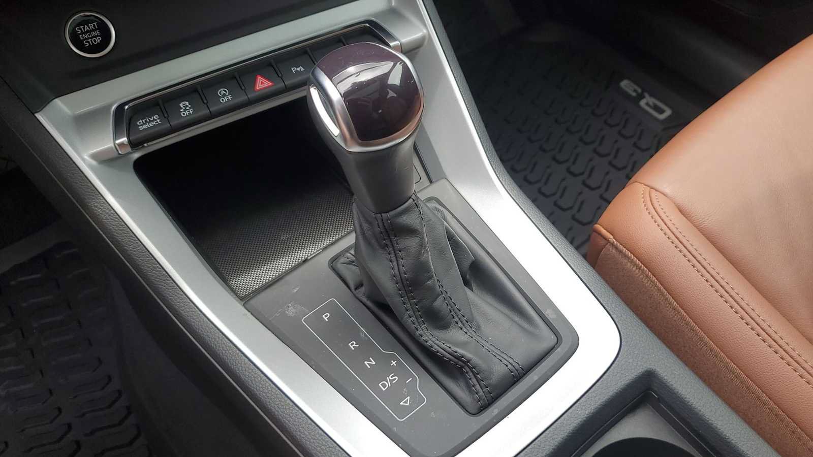 Certified 2022 Audi Q3 2.0T Premium w/ Convenience Package AWD/4WD image 31