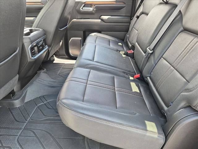 Certified 2024 Chevrolet Silverado 1500 High Country AWD/4WD image 17