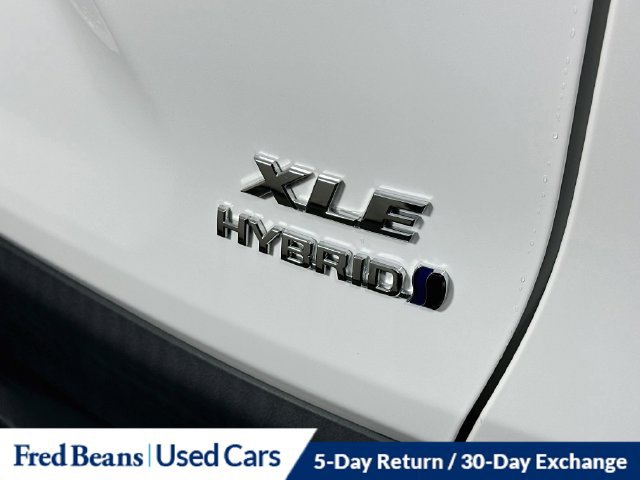Used 2022 Toyota RAV4 XLE AWD/4WD image 39