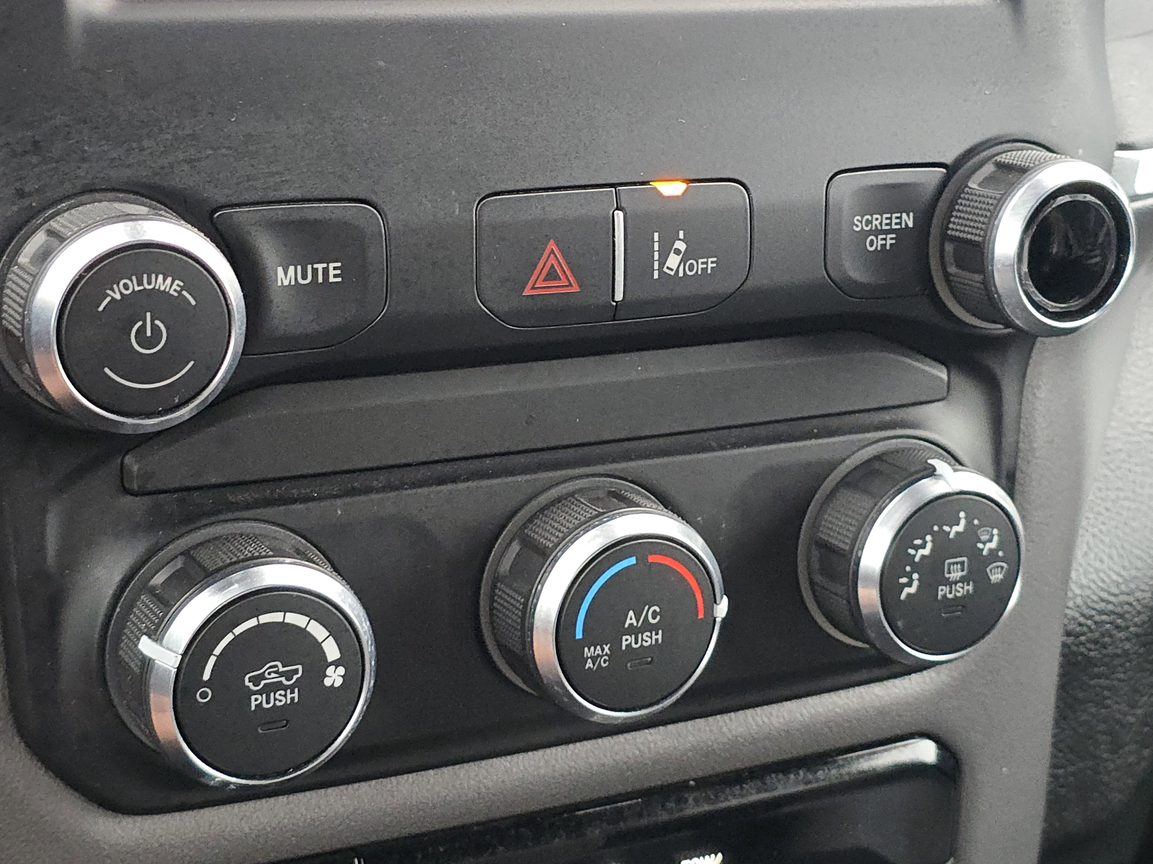 Used 2021 RAM 1500 Big Horn image 22