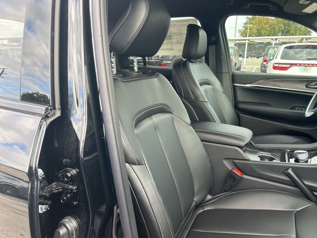 New 2026 Jeep Grand Cherokee Limited image 23