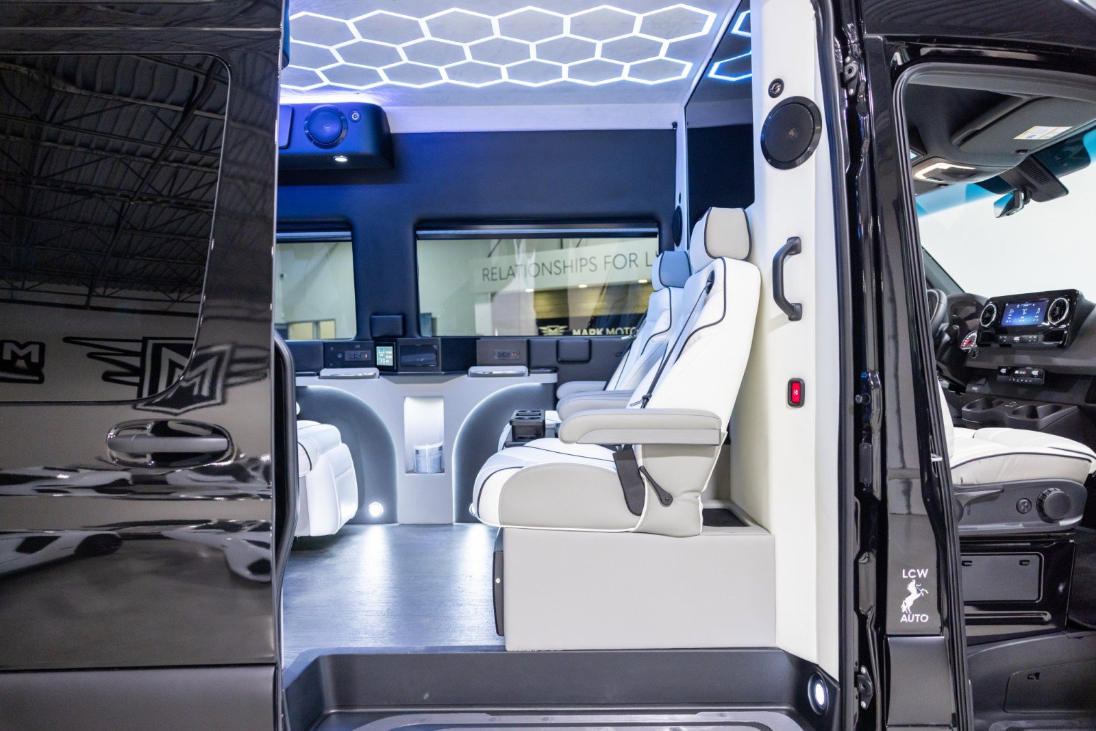 Used 2025 Mercedes-Benz Sprinter 3500 image 26