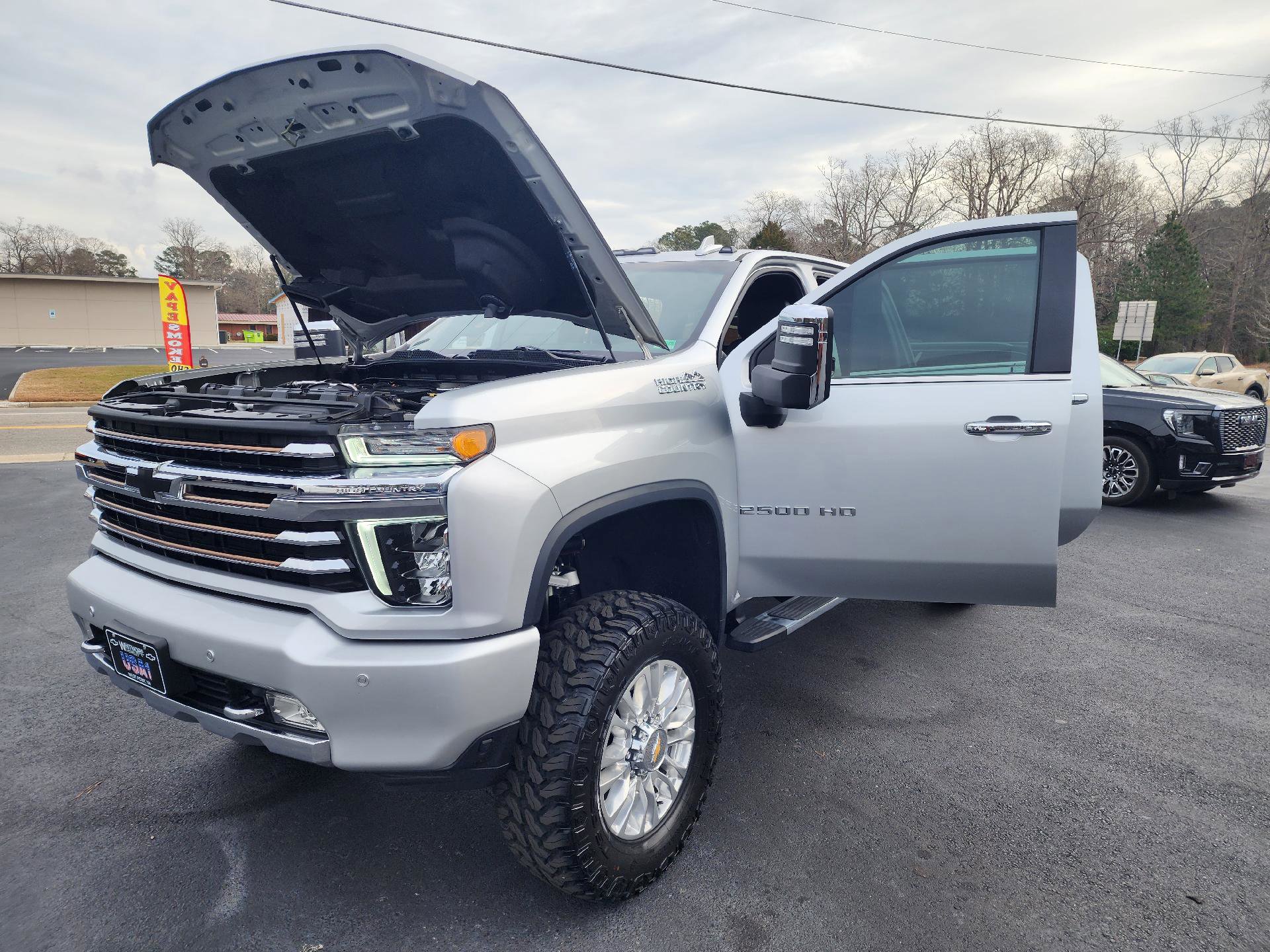 Used 2021 Chevrolet Silverado 2500 High Country image 24