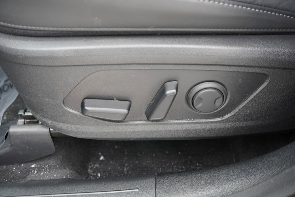 Certified 2022 Kia Sorento SX image 25