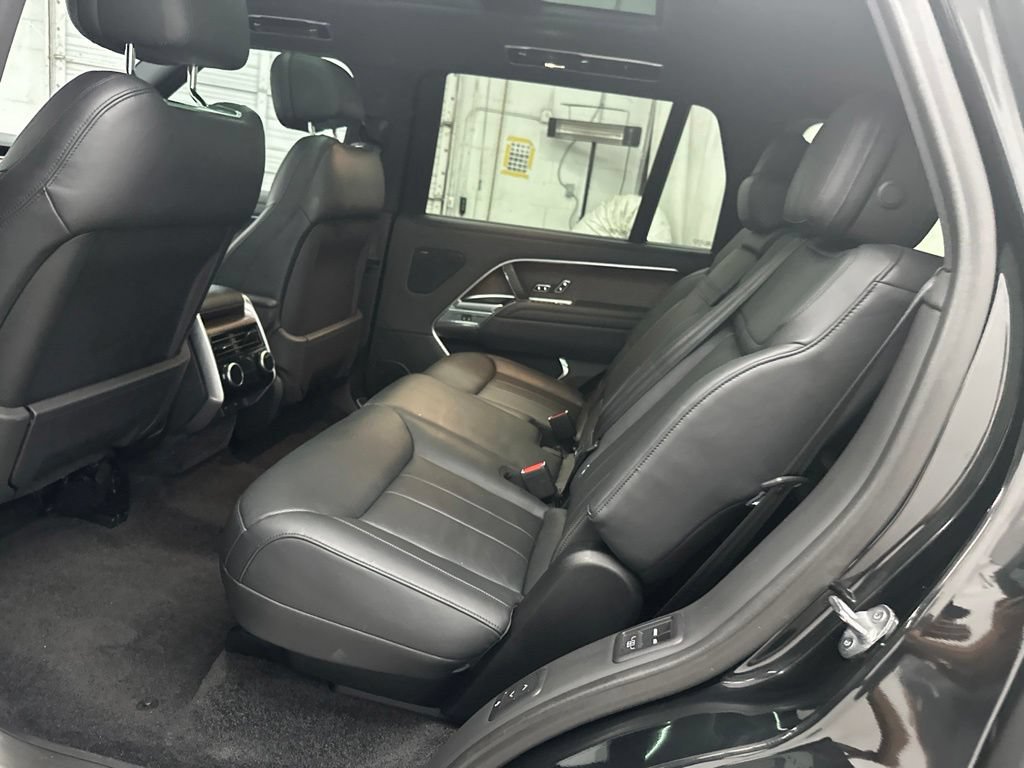 Used 2023 Land Rover Range Rover Long Wheelbase SE AWD/4WD image 23