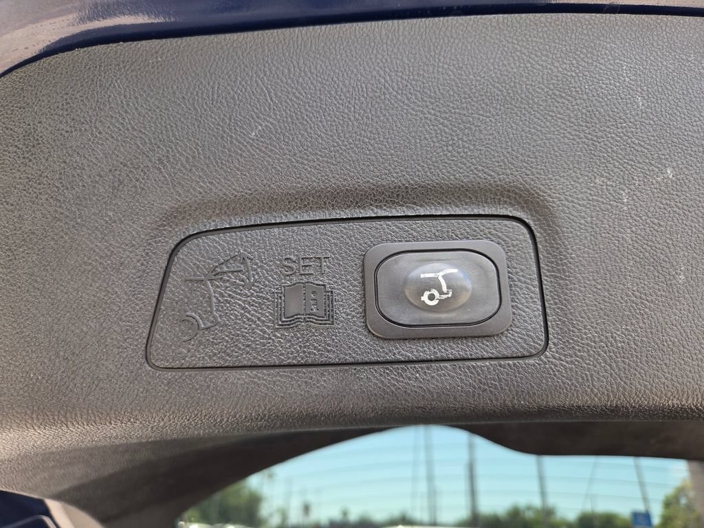 Used 2018 Lincoln MKC Black Label FWD image 10