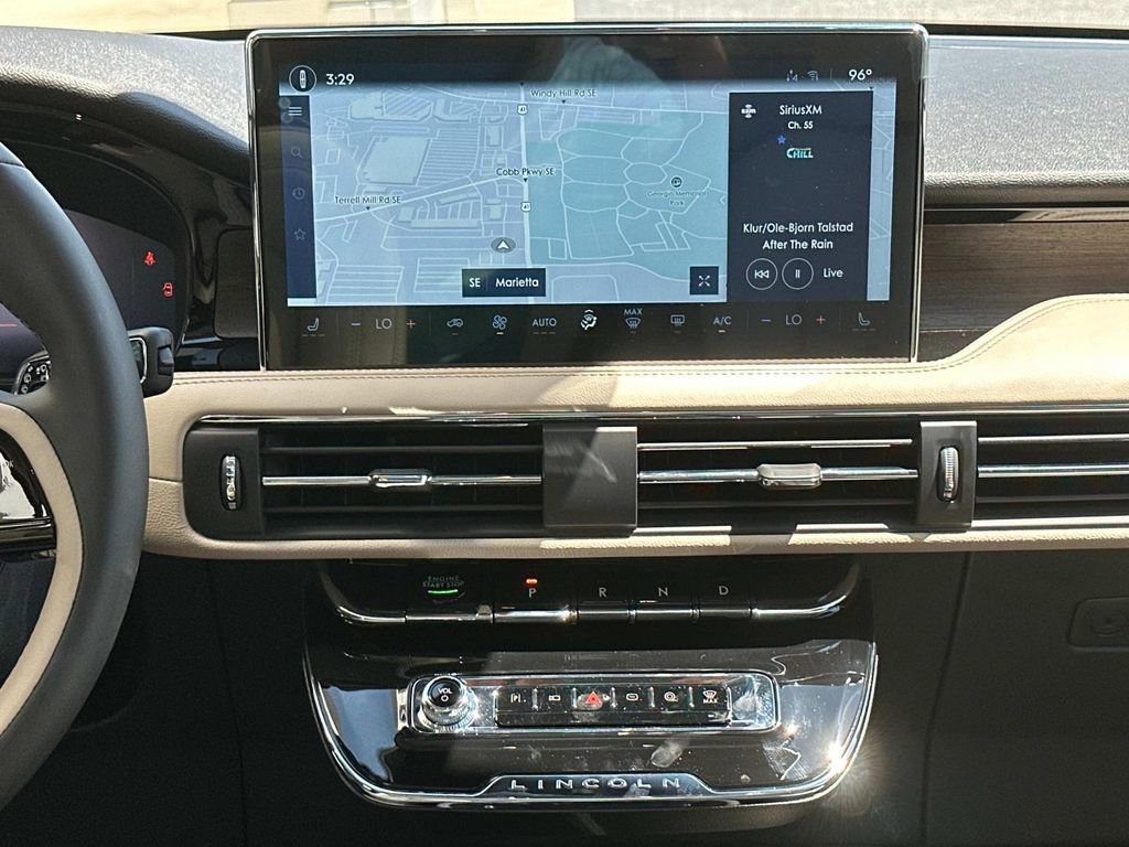 New 2025 Lincoln Corsair Grand Touring w/ Rear Removable Package Tray image 28