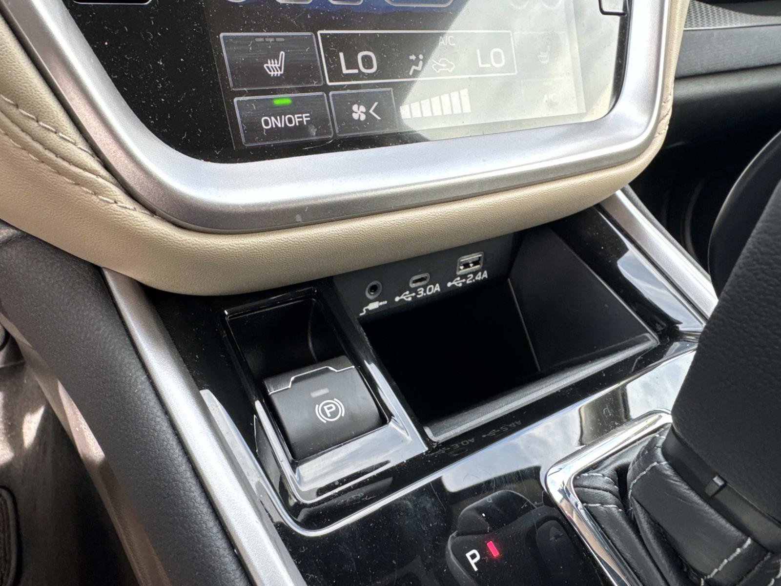 Used 2025 Subaru Outback Premium image 25