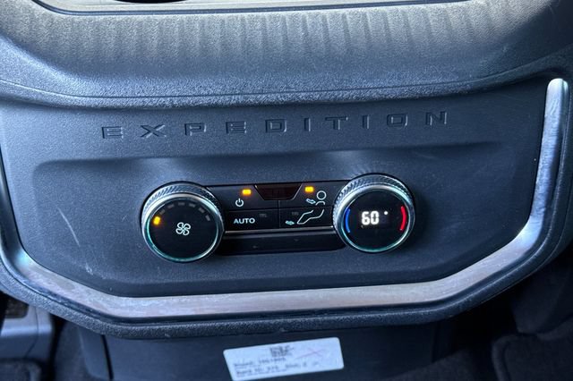 Used 2025 Ford Expedition Active AWD/4WD image 14