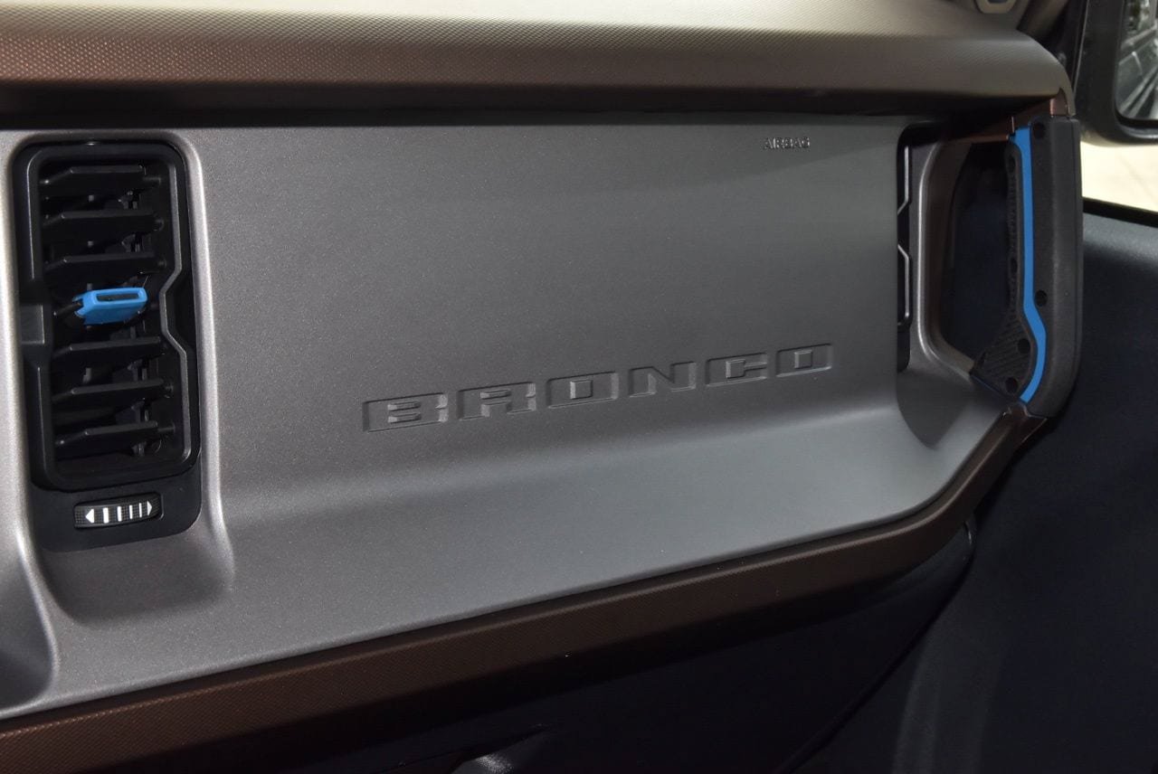 Used 2023 Ford Bronco Outer Banks AWD/4WD image 35