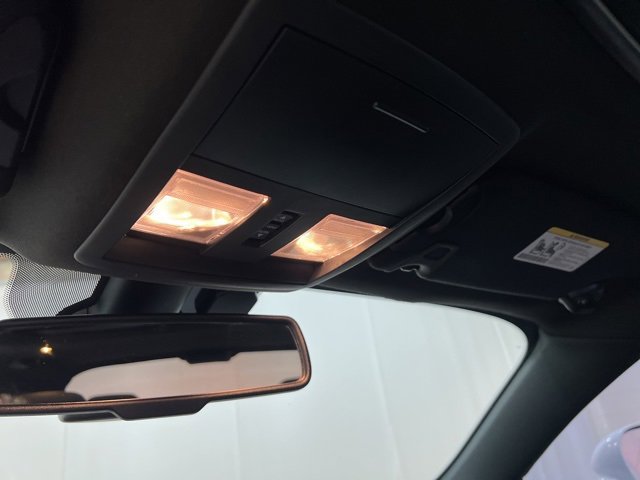 Used 2018 Dodge Challenger R/T image 19