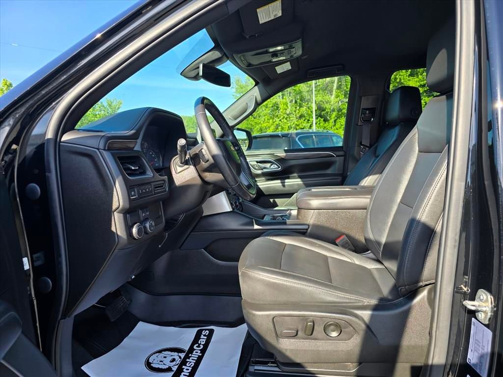 Used 2021 Chevrolet Suburban LT RWD image 11