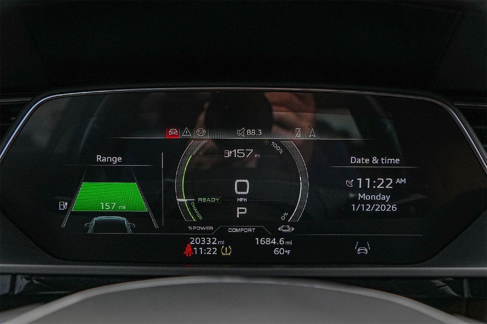 Used 2024 Audi Q8 e-tron Premium Plus image 13