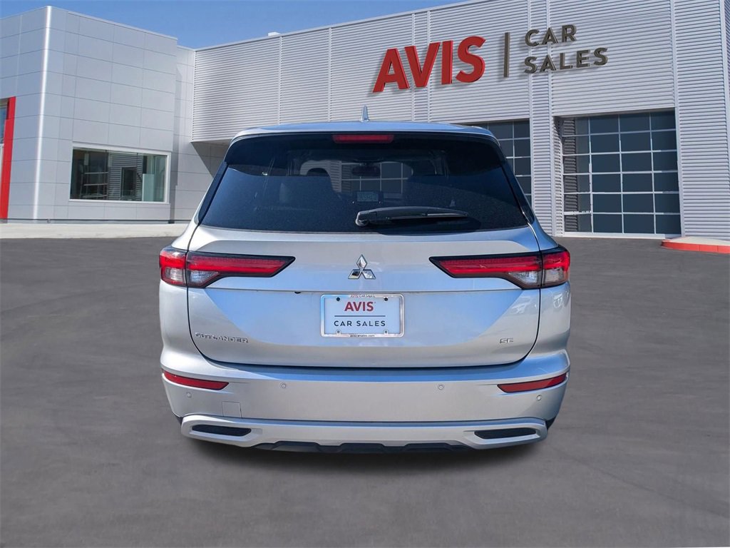 Used 2024 Mitsubishi Outlander SE image 7