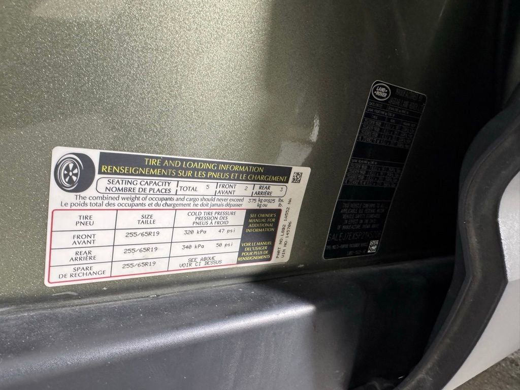 Used 2023 Land Rover Defender 110 S image 33