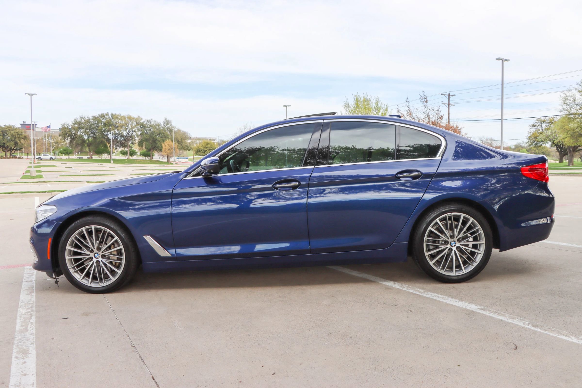 Used 2017 BMW 530i image 4