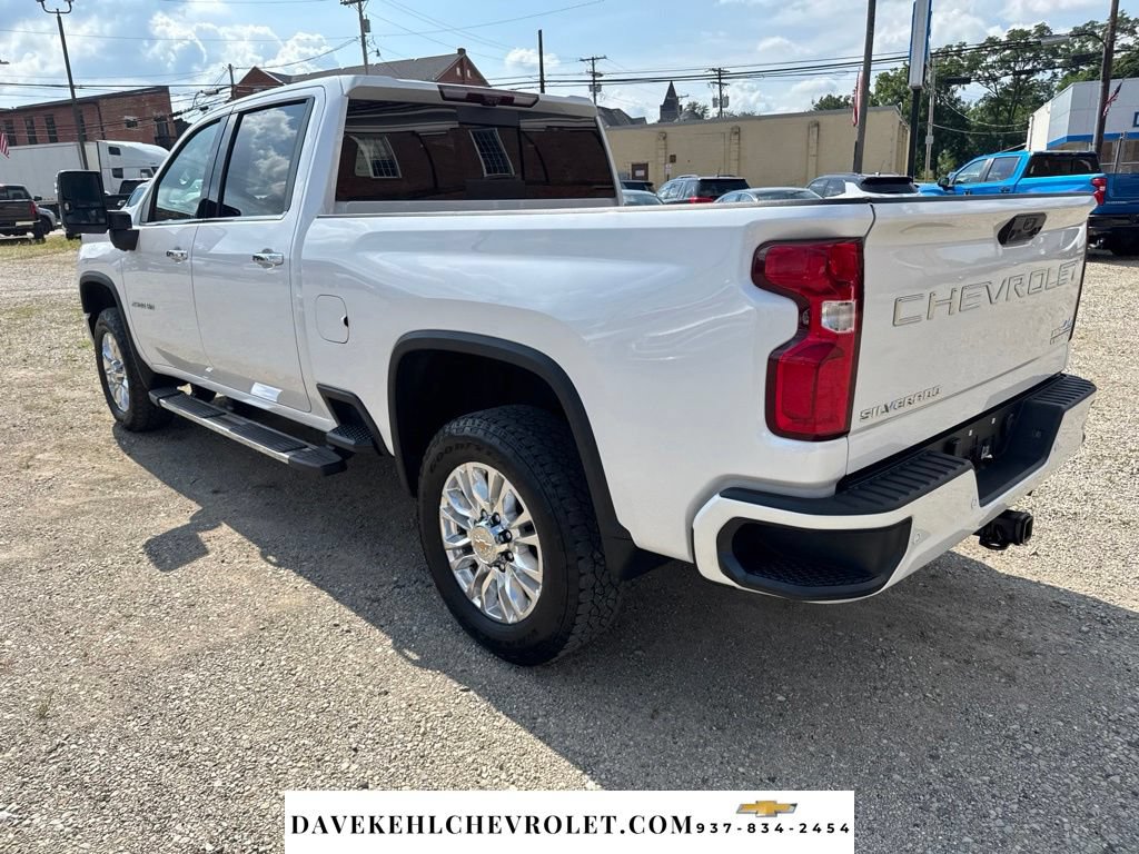 Used 2022 Chevrolet Silverado 2500 High Country w/ Z71 Off-Road Package AWD/4WD image 3