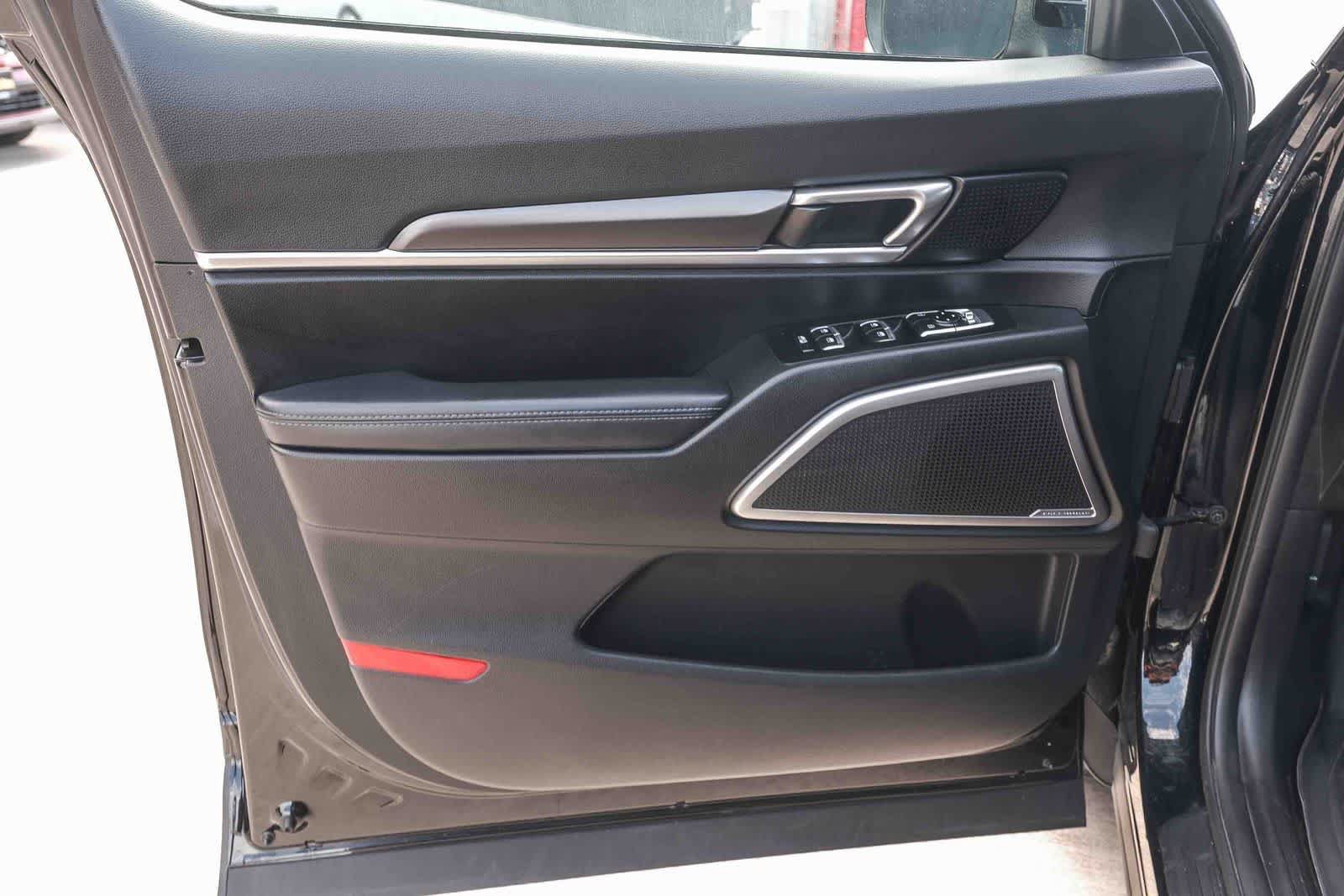 Used 2024 Kia Telluride S w/ S Sunroof Package FWD image 24