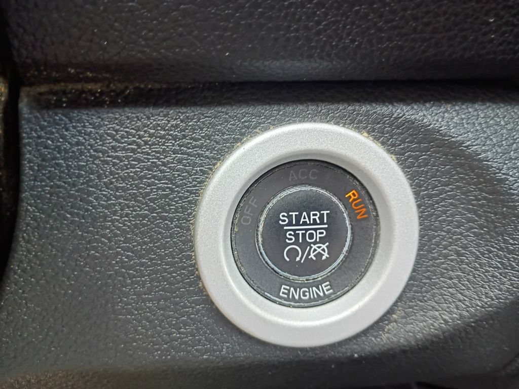 Used 2014 RAM 1500 Limited AWD/4WD image 31