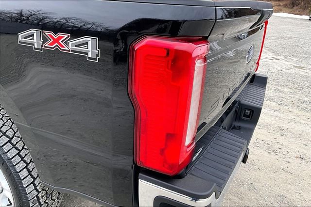 Used 2025 Ford F250 XLT image 29