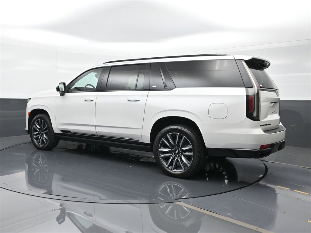 Certified 2023 Cadillac Escalade ESV Sport Platinum image 3