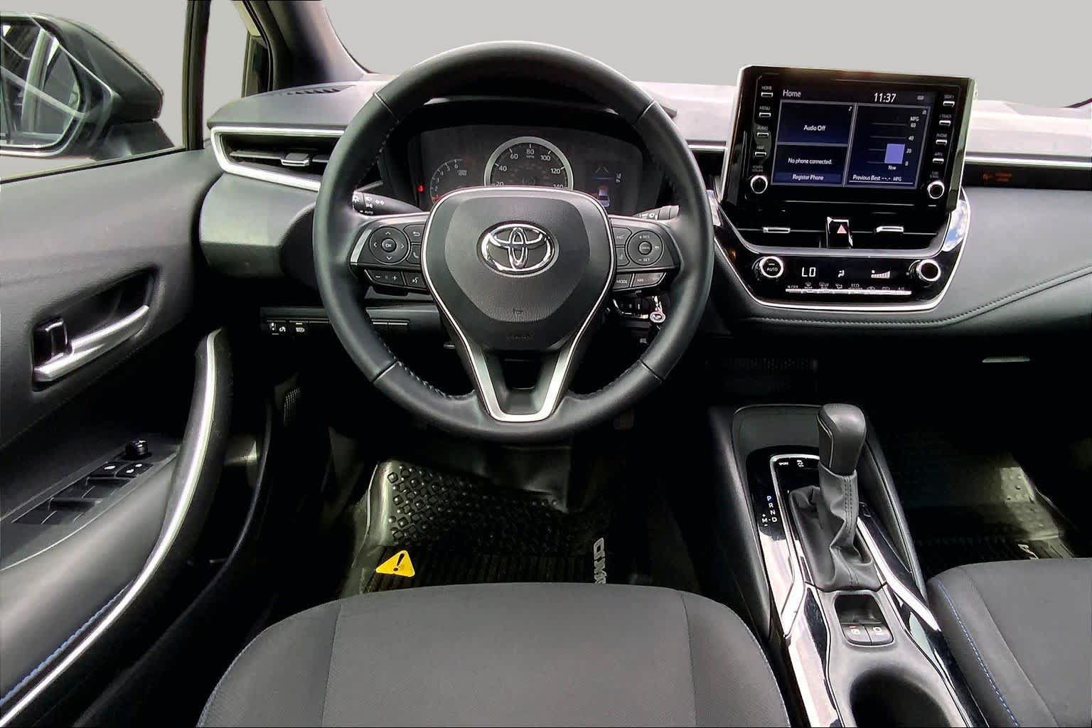 Used 2020 Toyota Corolla SE FWD image 6