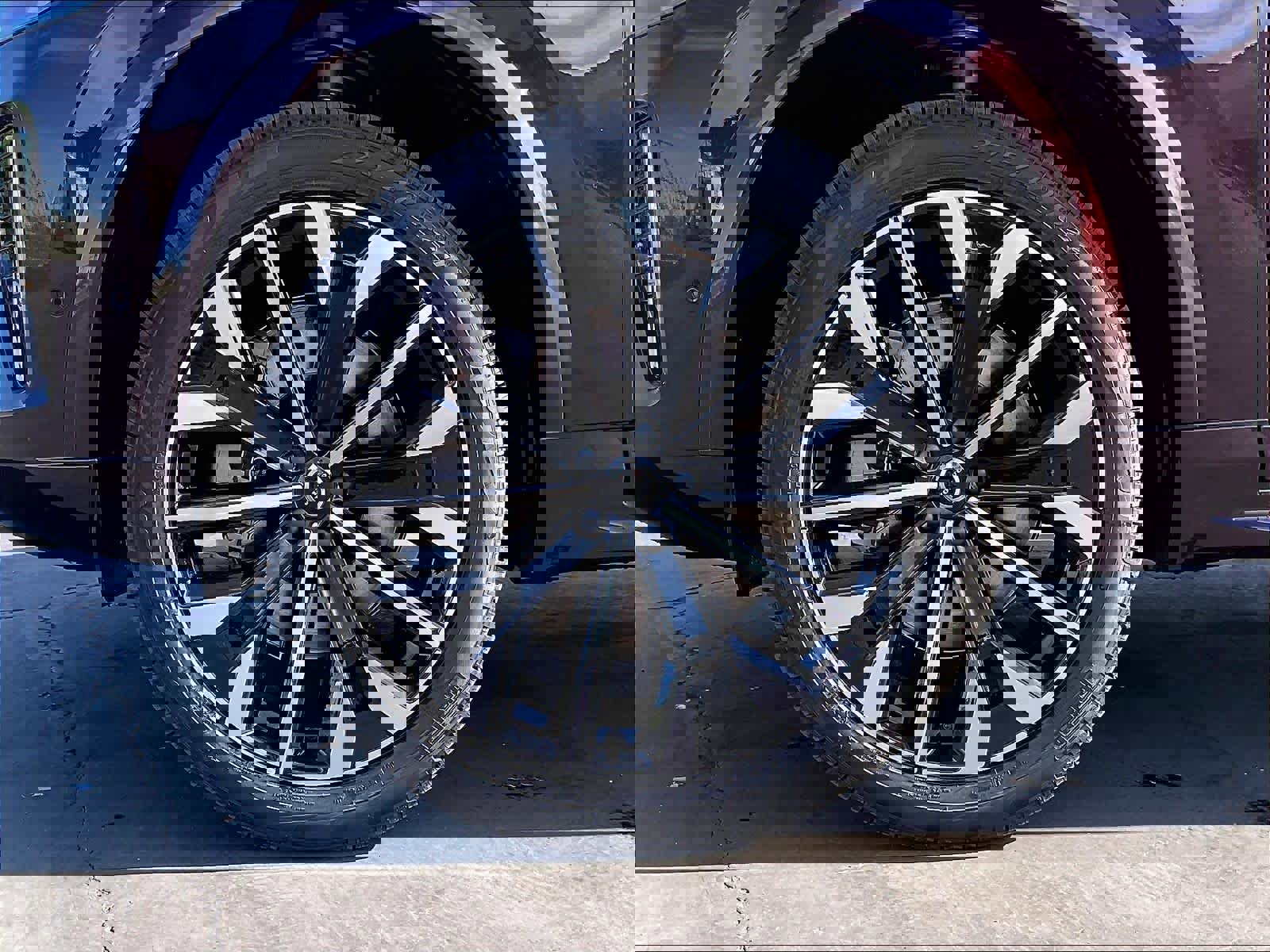 New 2026 Volvo XC90 T8 Plus w/ Protection Package Premier image 14