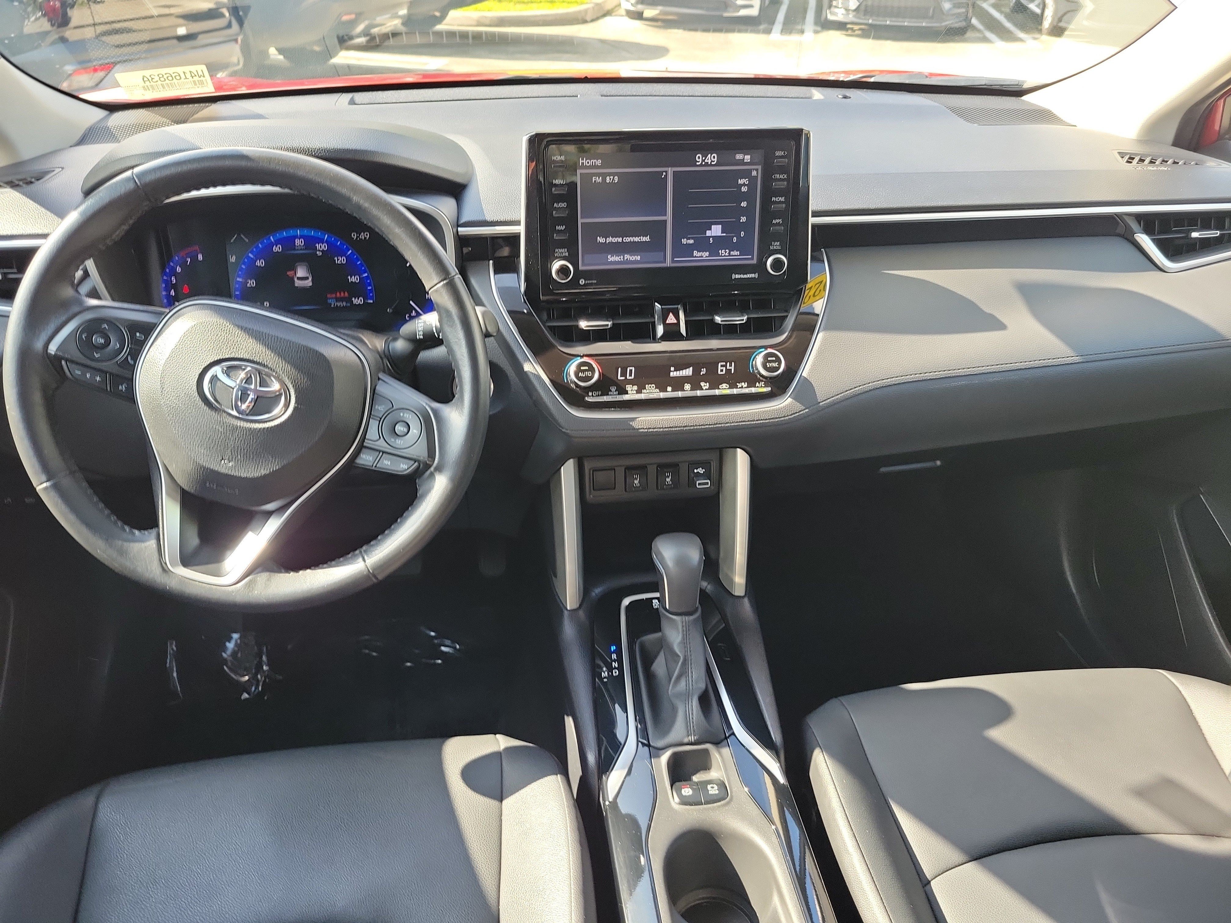 Used 2022 Toyota Corolla Cross XLE FWD image 16