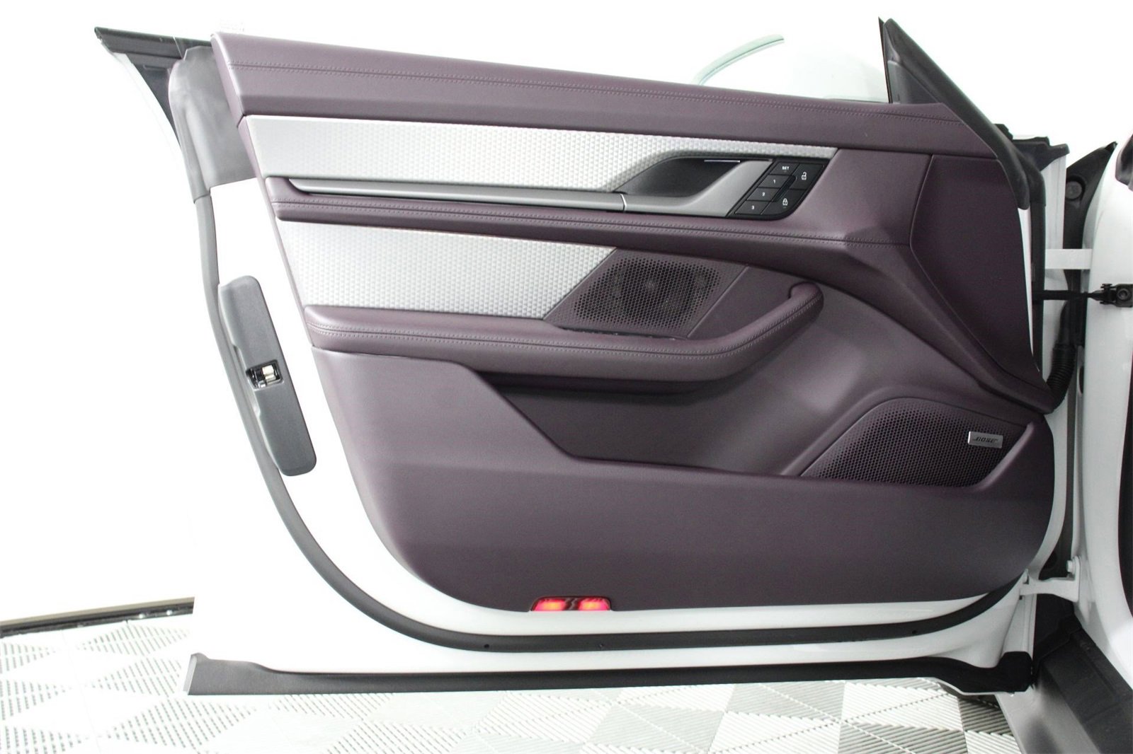 New 2026 Porsche Taycan image 21