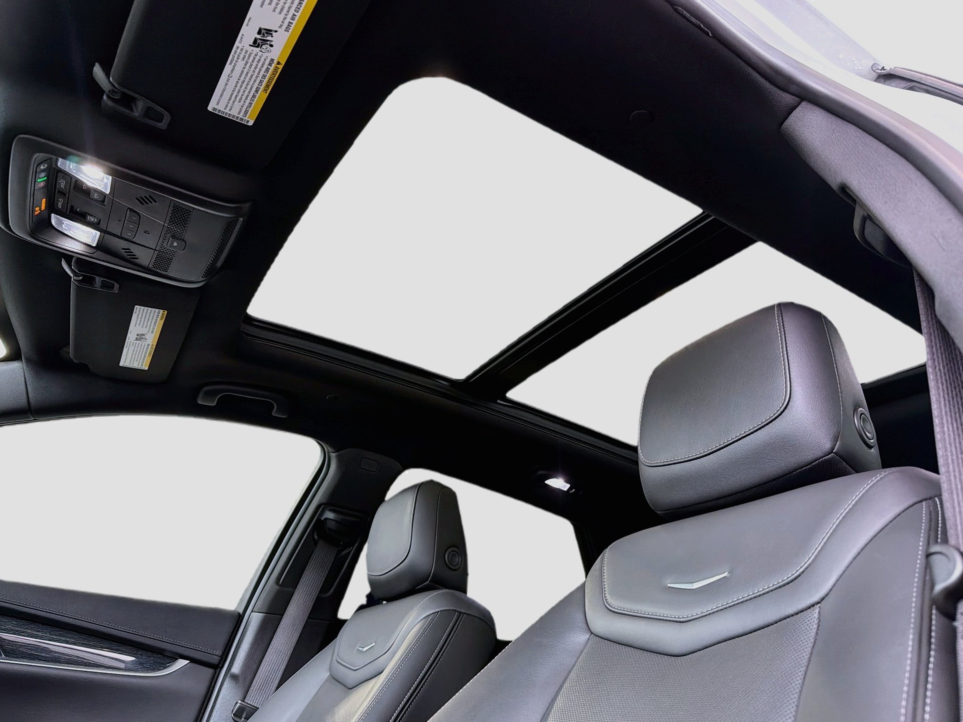 Certified 2022 Cadillac XT5 Premium Luxury FWD image 28