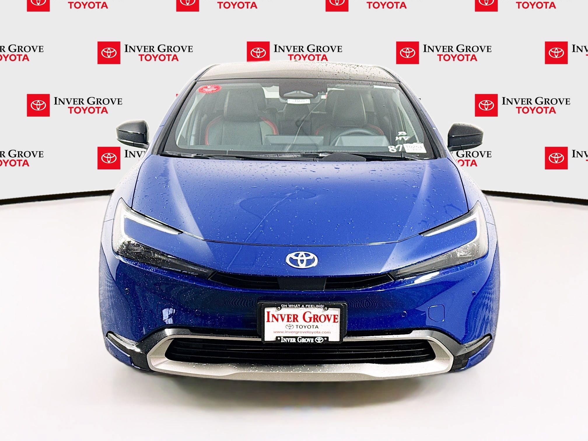 New 2026 Toyota Prius Plug-In Hybrid FWD image 2