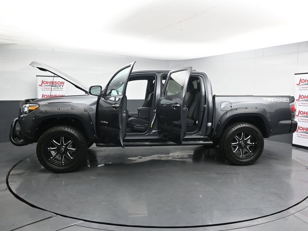 Used 2022 Toyota Tacoma TRD Off-Road w/ Technology Package image 42
