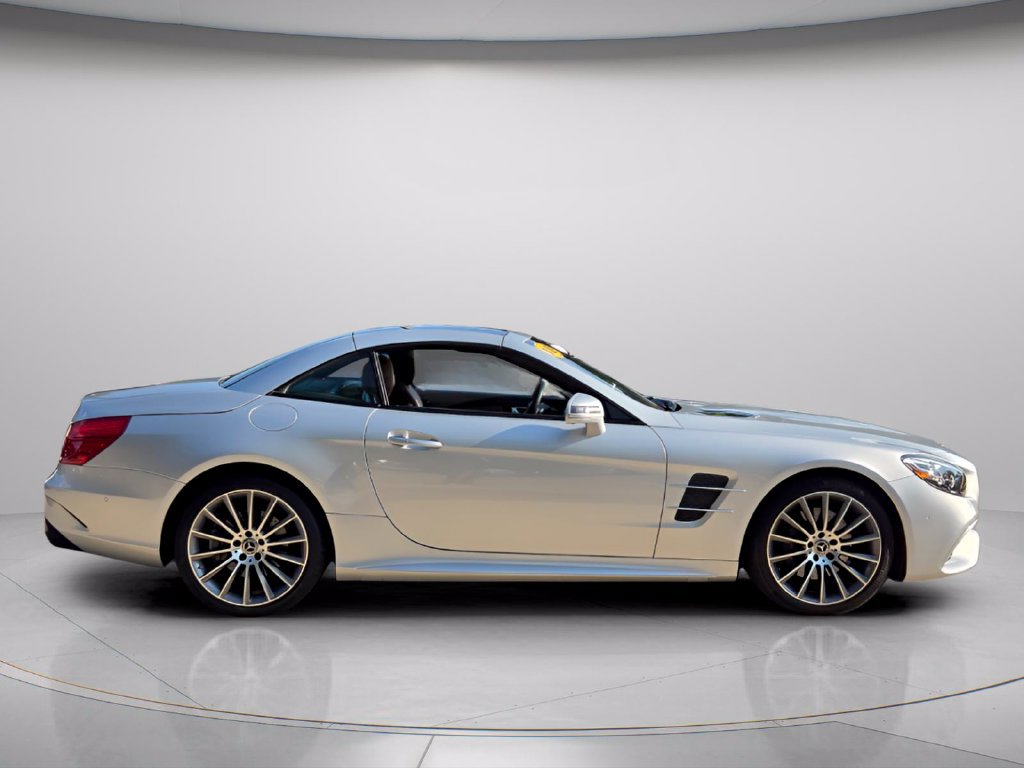 Used 2018 Mercedes-Benz SL 550 image 8