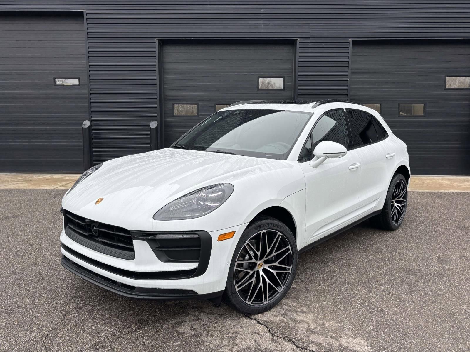 New 2026 Porsche Macan AWD/4WD image 6