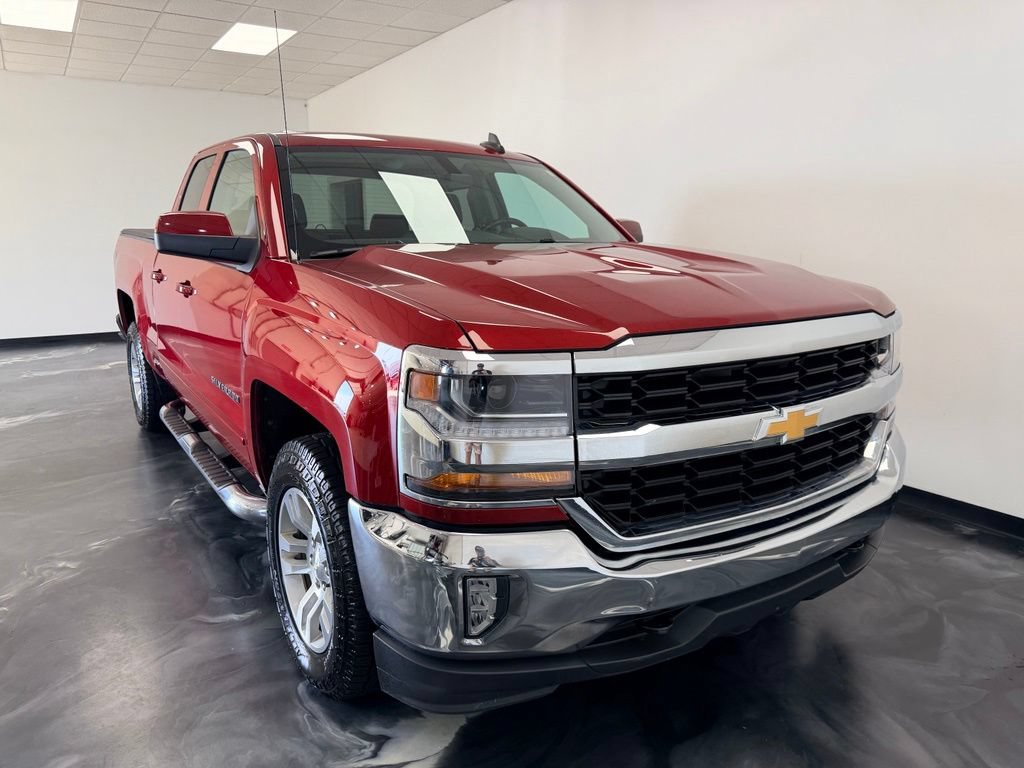 Used 2018 Chevrolet Silverado 1500 LT w/ All Star Edition AWD/4WD image 21