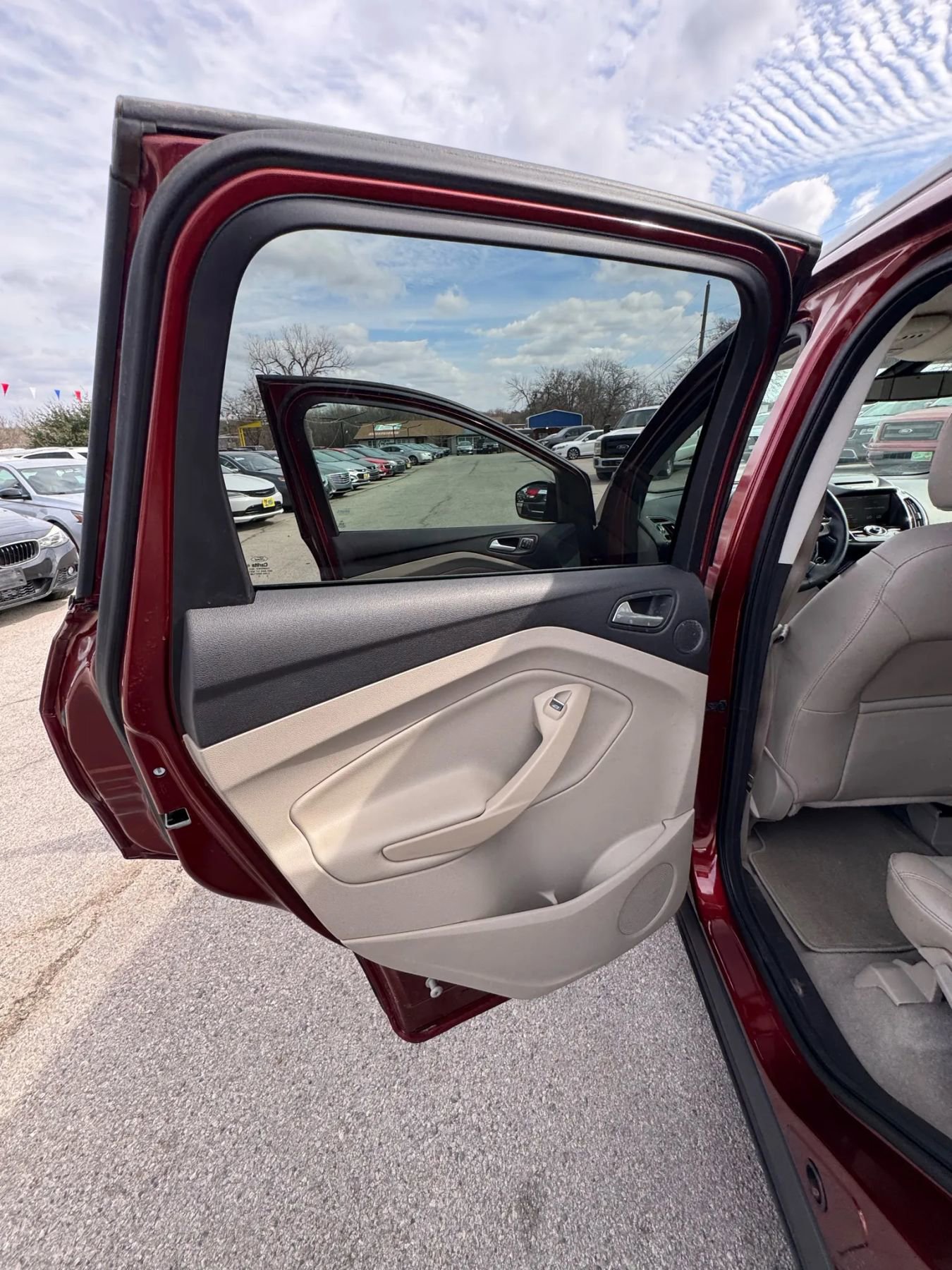 Used 2014 Ford Escape Titanium image 24