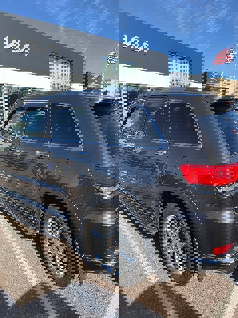 Used 2015 Jeep Grand Cherokee Summit image 17