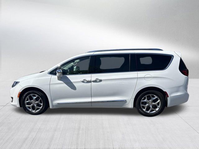 Used 2018 Chrysler Pacifica Limited w/ Advanced Safetytec Group FWD image 9