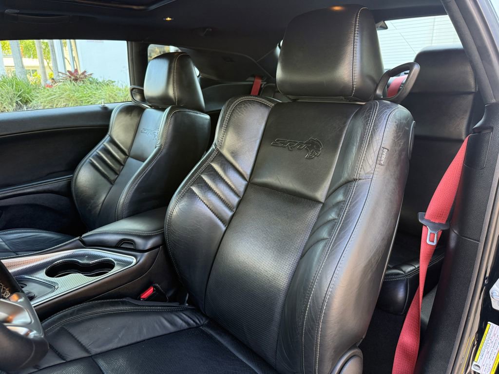 Used 2019 Dodge Challenger SRT Hellcat Redeye image 11
