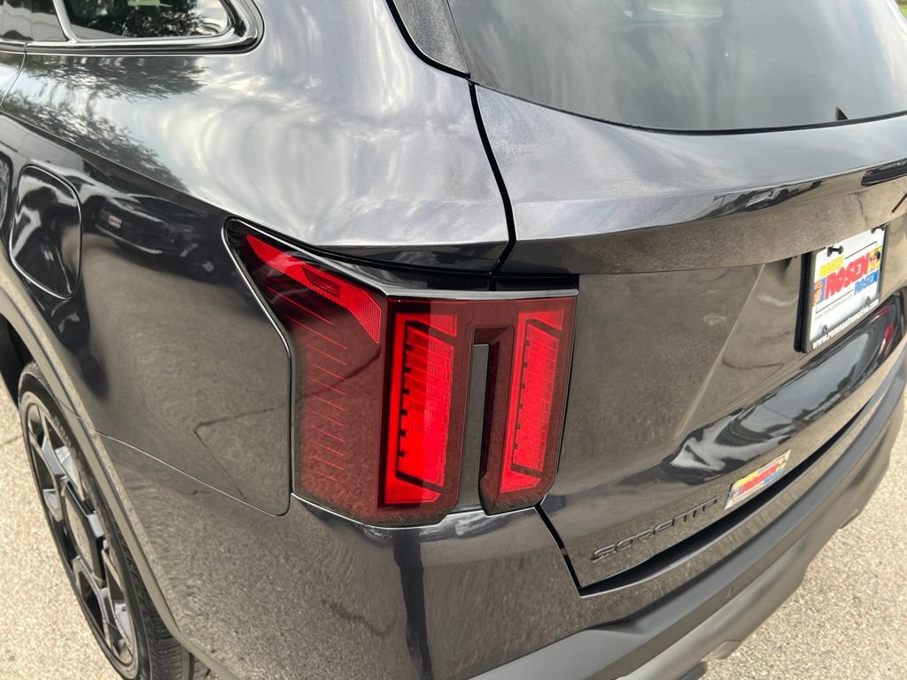 Certified 2025 Kia Sorento X-Line EX AWD/4WD image 36