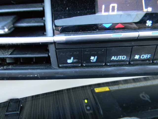 Used 2023 Toyota Sienna Limited AWD/4WD image 14