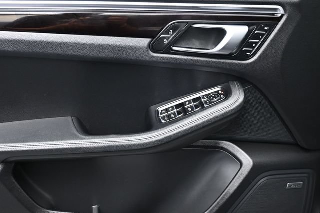 Used 2020 Porsche Macan AWD/4WD image 8