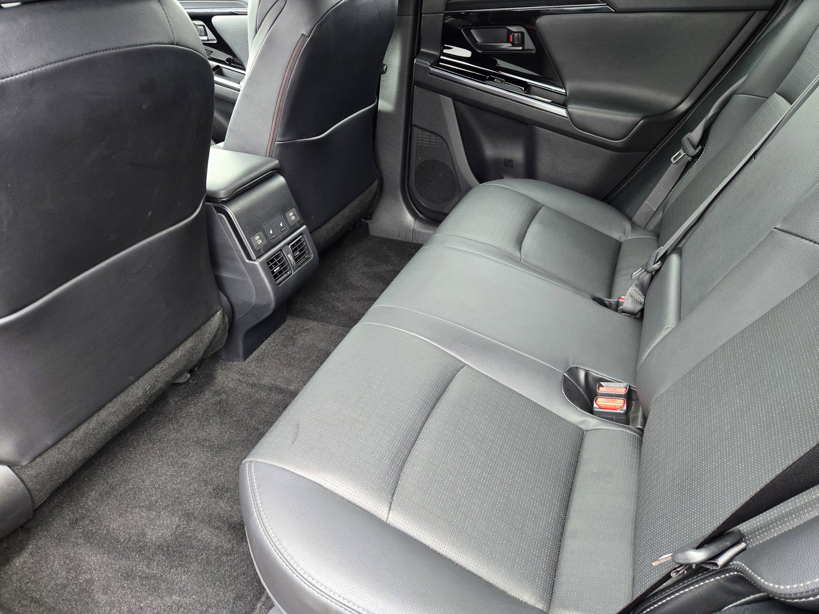 Used 2023 Subaru Solterra AWD image 12
