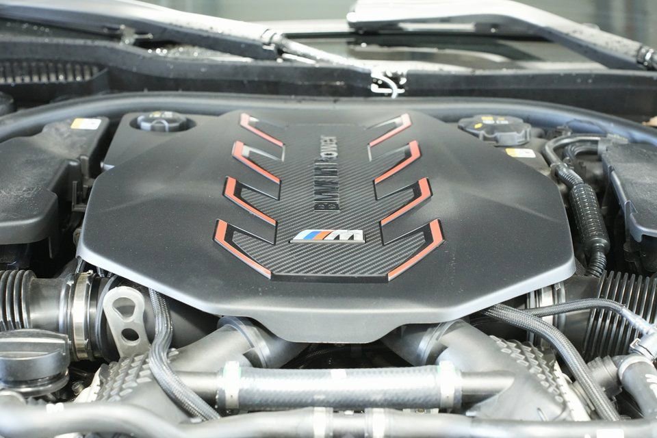 Used 2025 BMW M5 Touring image 14