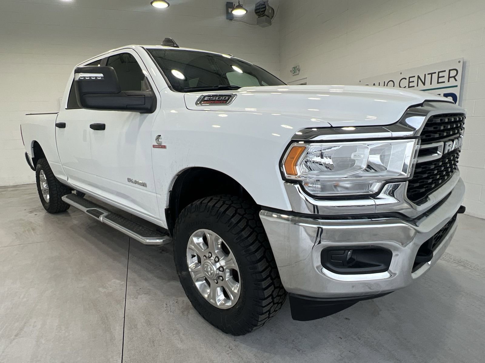 Used 2024 RAM 2500 Big Horn video 2