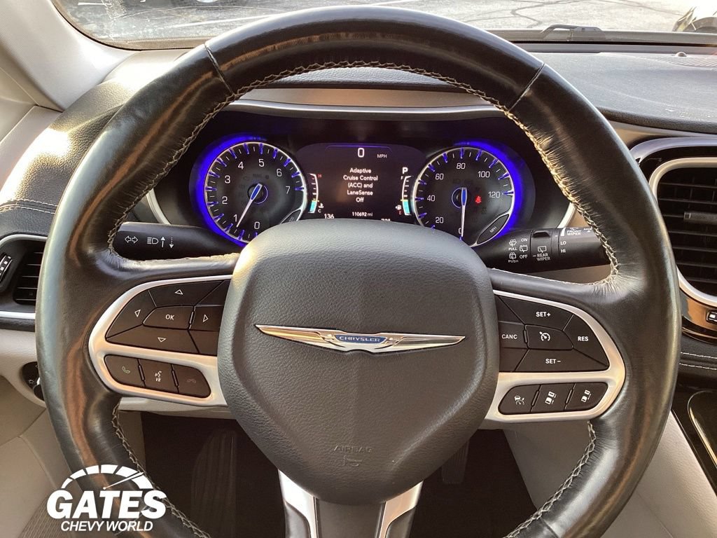 Used 2021 Chrysler Pacifica Touring-L FWD image 29