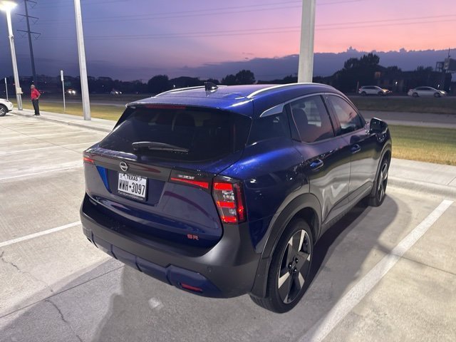 Used 2026 Nissan Kicks SR FWD image 8
