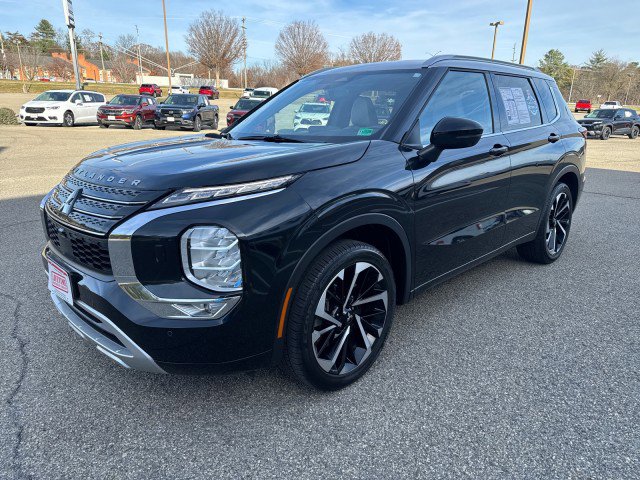 Used 2024 Mitsubishi Outlander SEL
