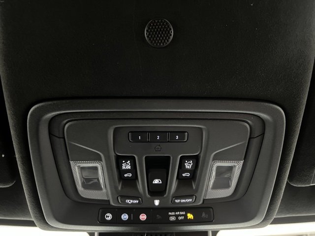 Used 2024 GMC Sierra 3500 Denali Ultimate image 43